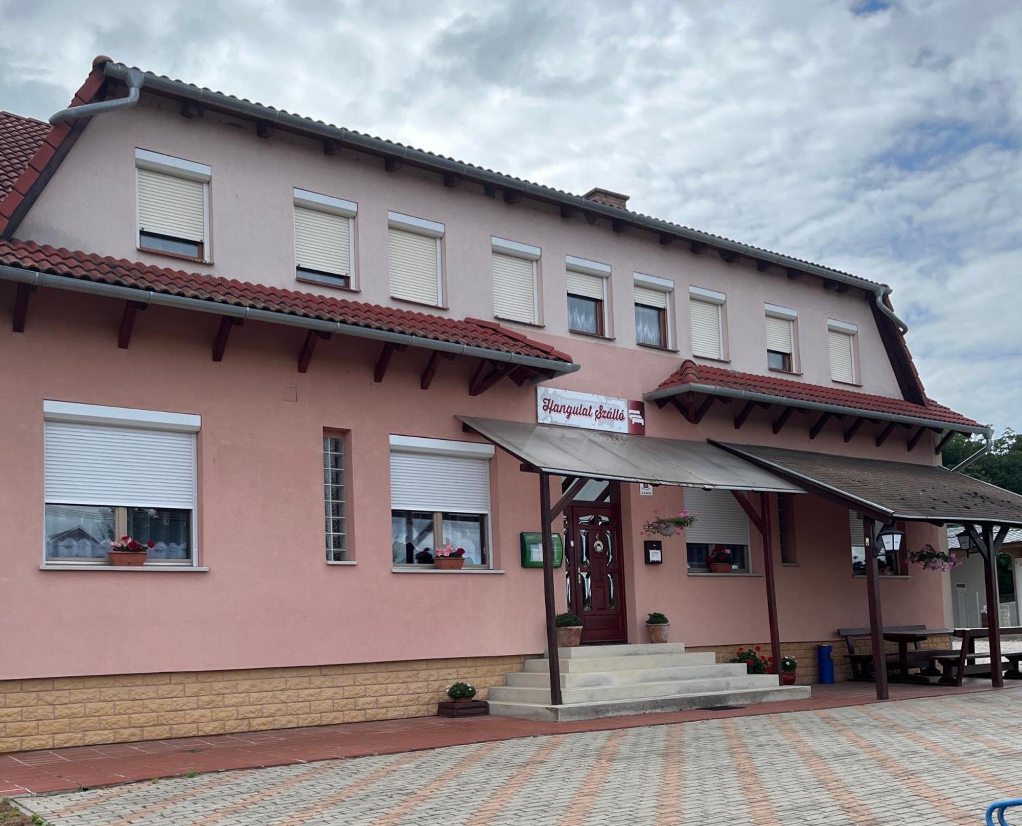 Hangulat Szallo Zalaszentbalazs Exteriör bild